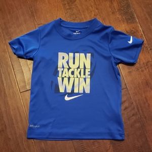 Nike boys tee